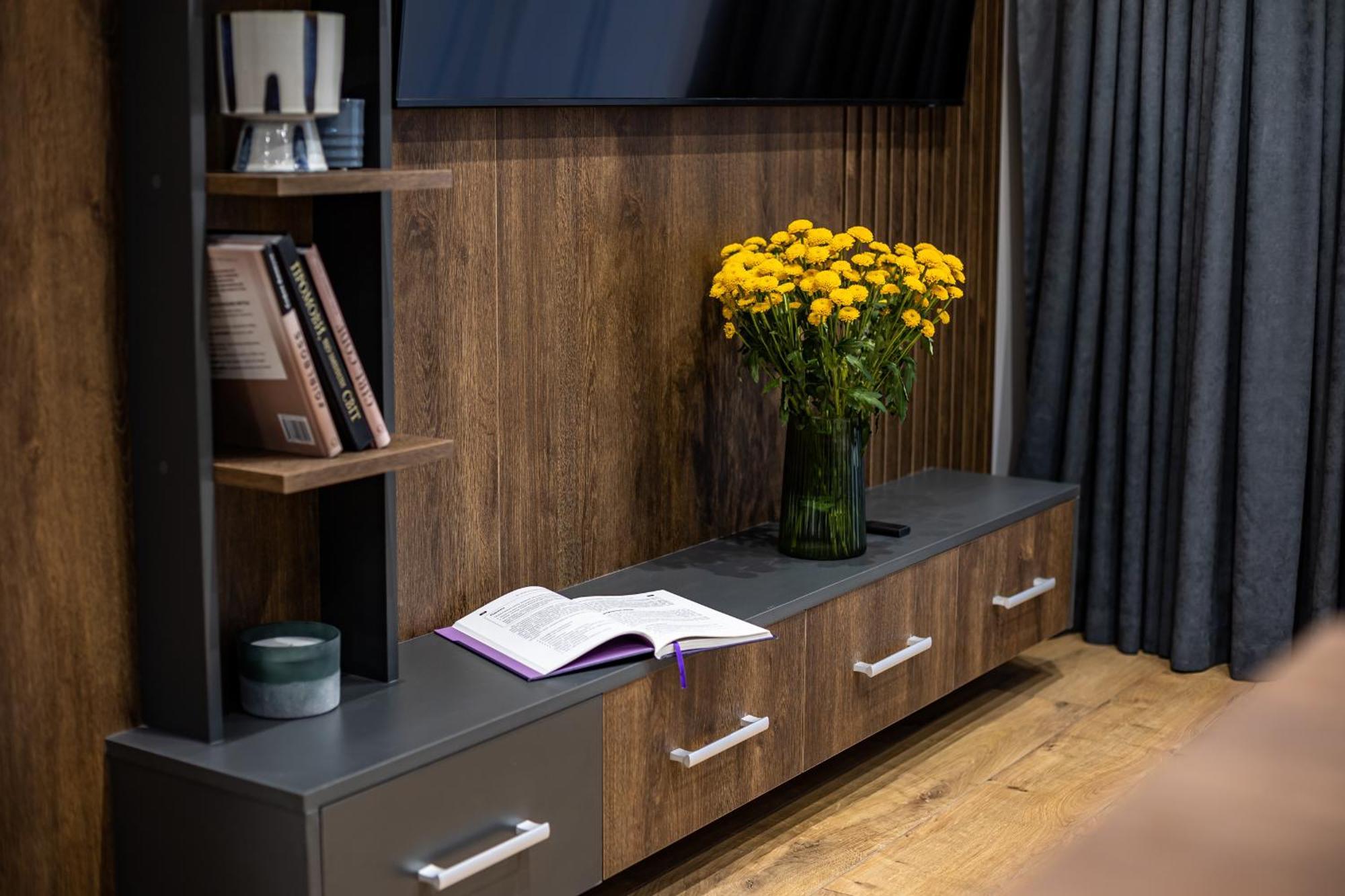 Avalon Premium Two Bedrooms Apartment Lviv Extérieur photo