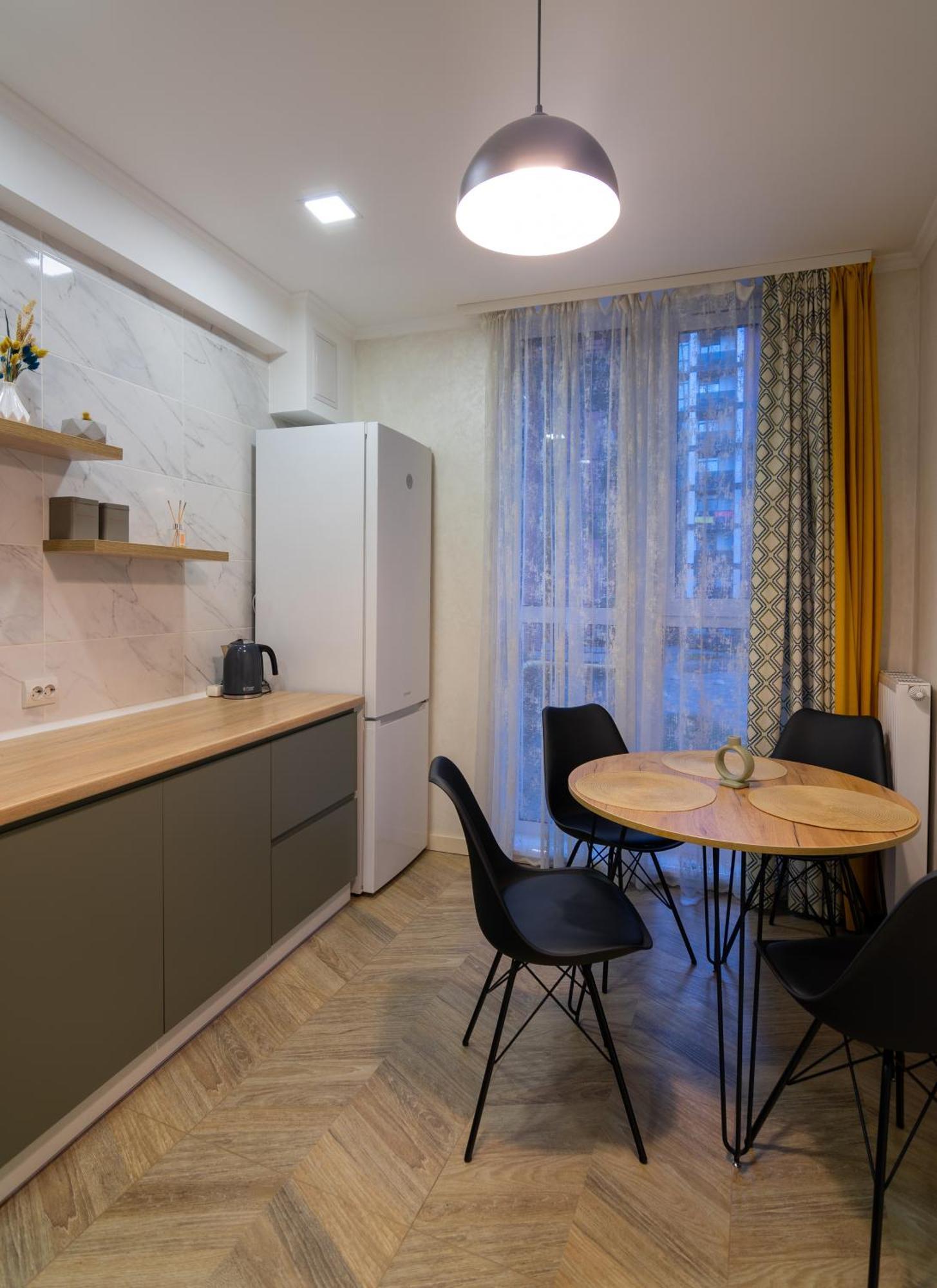 Avalon Premium Two Bedrooms Apartment Lviv Extérieur photo